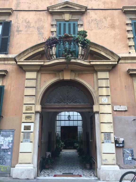 Colosseo Holiday House Рим Экстерьер фото